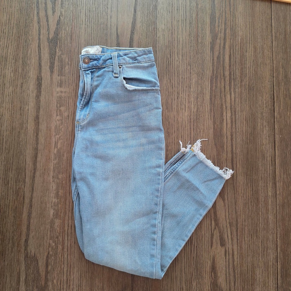 Abercrombie & Fitch Curve Love High Rise Ankle Jeans Light Wash 27/4S Distressed